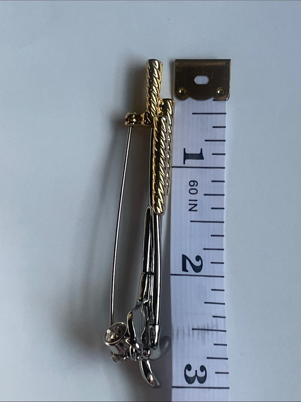 Two-Tone Golf Club Brooch with Crystal Accent - Picture 4 of 4